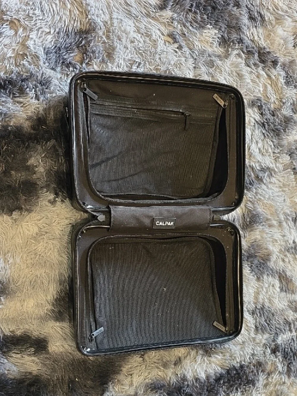 Calpak Black  Toiletry Case with Top Handle - Picture 3 of 3